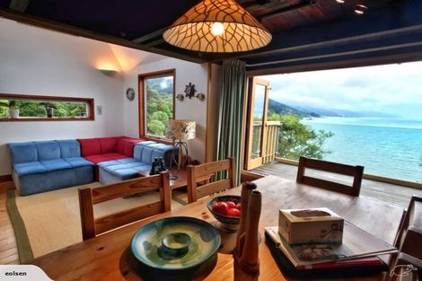 Photo of property in 131 Marine Drive, Sorrento Bay, Lower Hutt, 5013