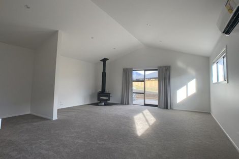 Photo of property in 13 Leicester Street, Jacks Point, 9371