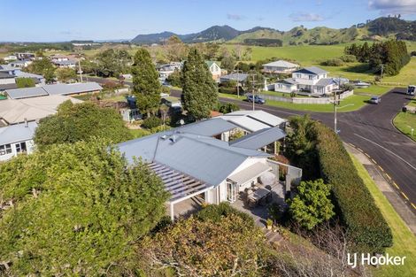 Photo of property in 21 The Crescent, Waihi Beach, 3611