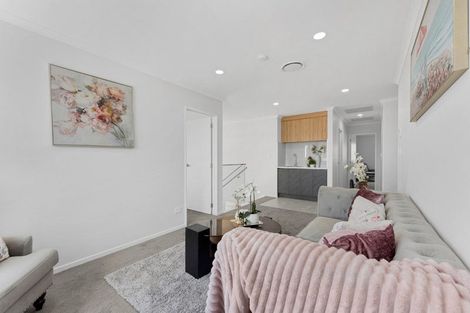Photo of property in 124 Mcquoids Road, Flat Bush, Auckland, 2019