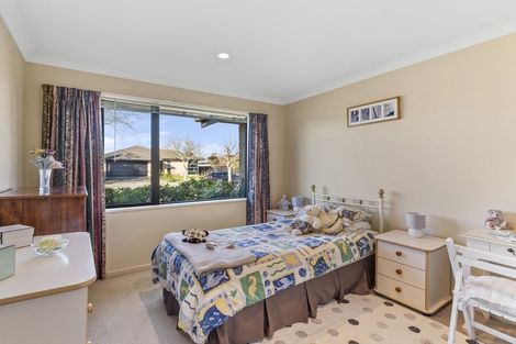 Photo of property in 20 Pohutukawa Crescent, Parklands, Christchurch, 8083