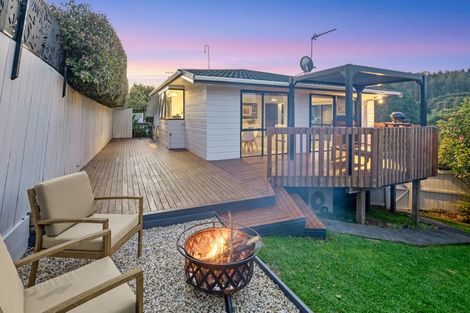 Photo of property in 1/9a Kitewao Street, Northcote, Auckland, 0627