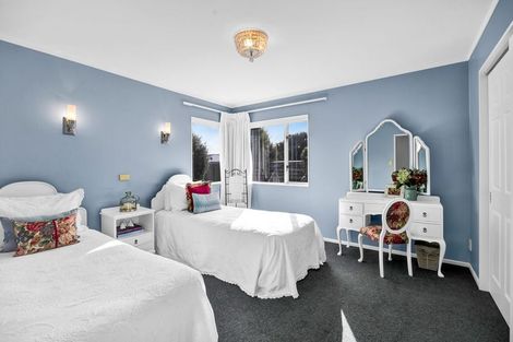 Photo of property in 6 Edna Wills Place, Hawera, 4610