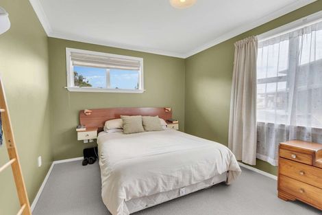 Photo of property in 41a Avenue Road, Foxton, 4814