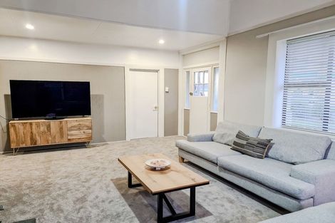 Photo of property in 100 High Street, Waimate, 7924