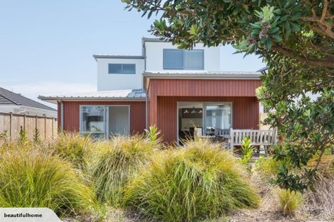 Photo of property in 10 Tuangi Way, Papamoa Beach, Papamoa, 3118