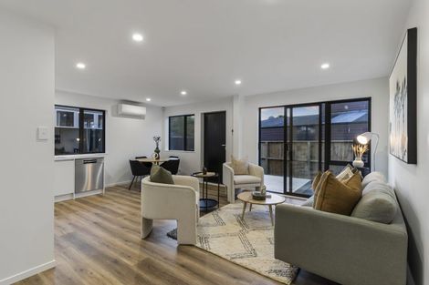 Photo of property in 64c Yeovil Road, Te Atatu Peninsula, Auckland, 0610