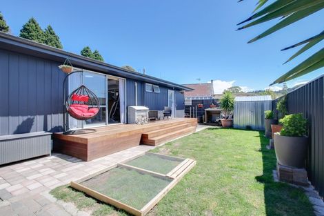 Photo of property in 69 Puketapu Road, Taradale, Napier, 4112