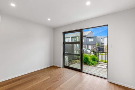 Photo of property in 3/476 West Coast Road, Glen Eden, Auckland, 0602