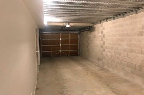 Photo of property in 2/10 Silver Moon Road, Albany Heights, Auckland, 0632