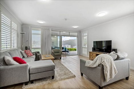 Photo of property in 1 Ocean View Terrace, Orewa, 0931