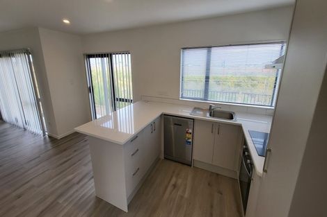 Photo of property in 43 Black Beech Crescent, Takanini, 2110