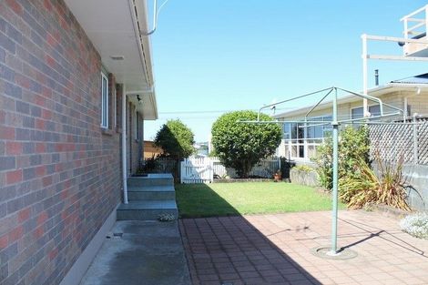 Photo of property in 2 Hobson Street, New Plymouth, 4312