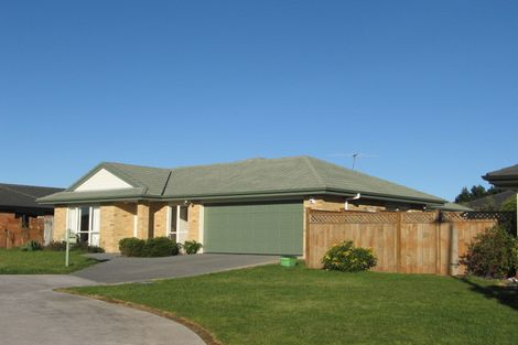 Photo of property in 18 Greta Banks Place, Wattle Downs, Auckland, 2103