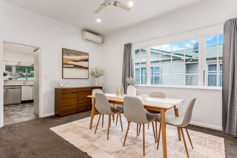 Photo of property in 202 Clyde Street, Island Bay, Wellington, 6023