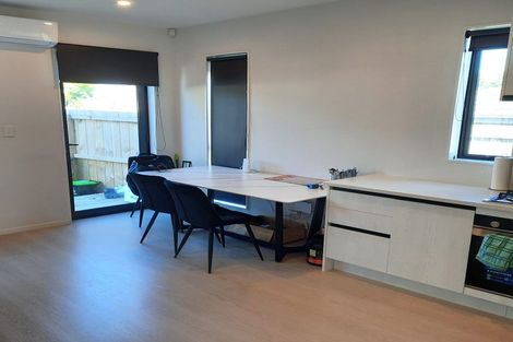 Photo of property in 69b Astley Avenue, New Lynn, Auckland, 0600