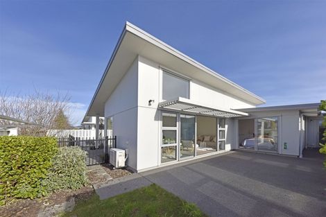 Photo of property in 11/93 Packe Street, Edgeware, Christchurch, 8013