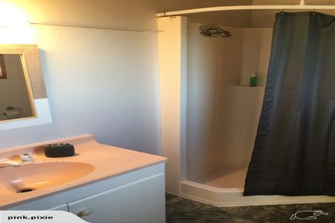 Photo of property in 1/86 Waimumu Road, Massey, Auckland, 0614