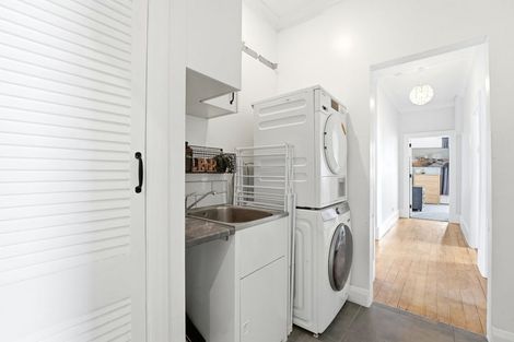 Photo of property in 96 Alma Road, Gonville, Whanganui, 4501