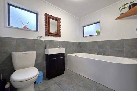 Photo of property in 107 Rimu Place, Matarangi, Whitianga, 3592