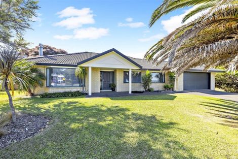 Photo of property in 22 Stewart Gibson Place, Manurewa, Auckland, 2105