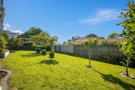 Photo of property in 8 Lismore Street, Strandon, New Plymouth, 4312