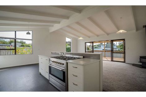 Photo of property in 6a Hawkings Crescent, Kerikeri, 0230