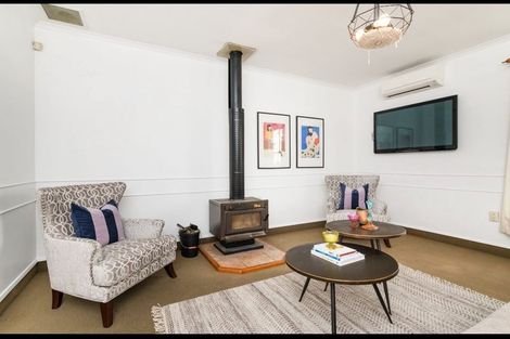 Photo of property in 53 Manson Street, Terrace End, Palmerston North, 4410