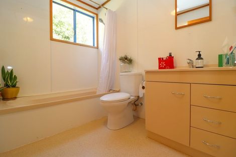 Photo of property in 24 Te Puru Creek Road, Te Puru, Thames, 3575