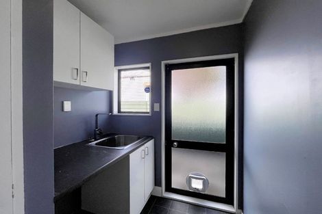 Photo of property in 27 Tiller Close, Kelvin Grove, Palmerston North, 4414