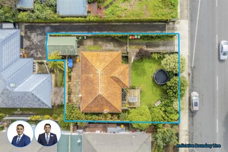 Photo of property in 14 Coronation Road, Mangere Bridge, Auckland, 2022