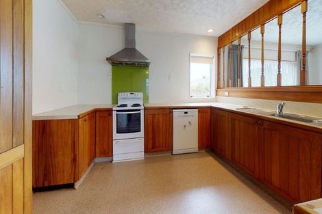 Photo of property in 142 Mazengarb Road, Paraparaumu, 5032
