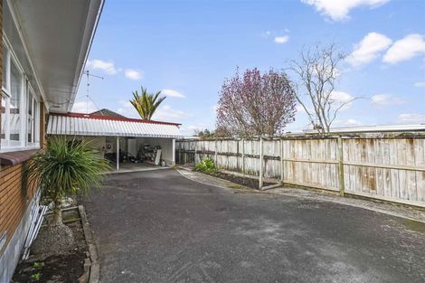 Photo of property in 51 Sandwich Road, St Andrews, Hamilton, 3200