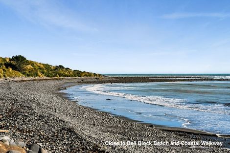 Photo of property in 5 Marlin Terrace, Bell Block, New Plymouth, 4312