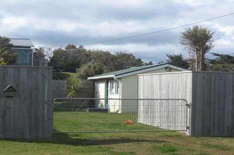 Photo of property in 104 Rua Avenue, Waitarere Beach, Levin, 5510