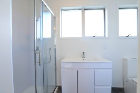 Photo of property in 8 Lisa Rise, Half Moon Bay, Auckland, 2012