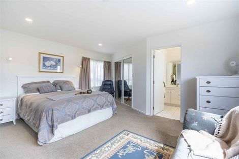 Photo of property in 10 Mistral Place, West Harbour, Auckland, 0618