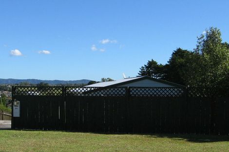 Photo of property in 24 Edgware Road, West Harbour, Auckland, 0618