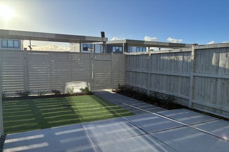 Photo of property in 101 Waituarua Drive, Takanini, Auckland, 2112