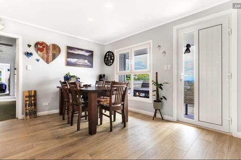 Photo of property in 33 Red Hill Road, Red Hill, Papakura, 2110