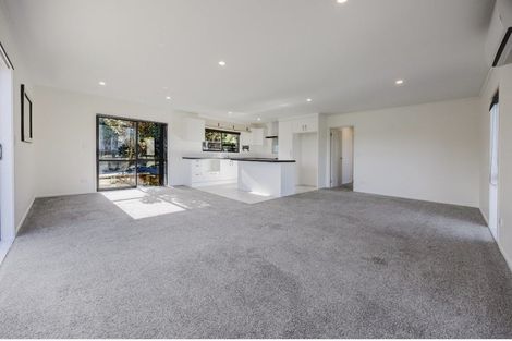 Photo of property in 8 Trosk Place, Waiuku, 2123