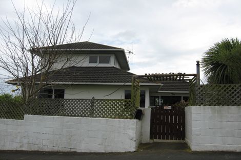 Photo of property in 6 Tower Crescent, Durie Hill, Whanganui, 4500