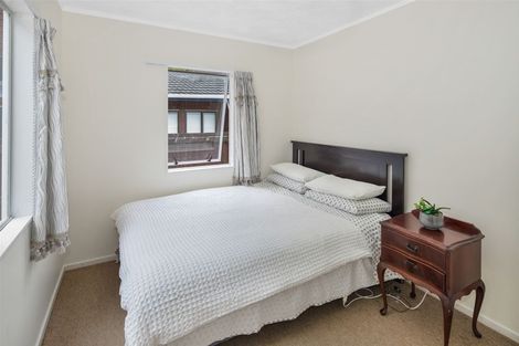 Photo of property in 2/61 Woodhouse Avenue, Karori, Wellington, 6012