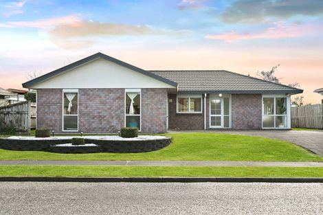 Photo of property in 34 Macmurdo Avenue, Glenview, Hamilton, 3206