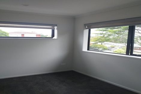 Photo of property in 2 Emerald Avenue, Rosehill, Papakura, 2113