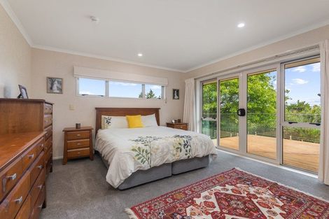 Photo of property in 158 Ruapehu Drive, Fitzherbert, Palmerston North, 4410