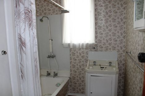 Photo of property in 5 Lansdowne Crescent, Lansdowne, Masterton, 5810