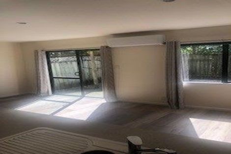 Photo of property in 5/3 Orwell Road, Greenhithe, Auckland, 0632