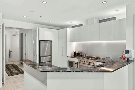 Photo of property in 1/7 The Promenade, Takapuna, Auckland, 0622