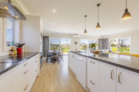 Photo of property in 403 Racecourse Road, Waipukurau, 4282